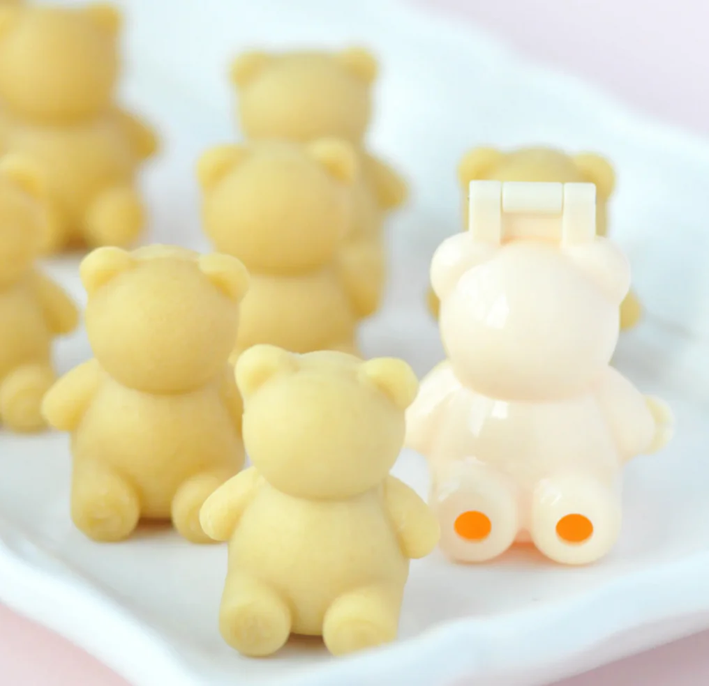 Cake Pop Bear Mold - Image 4