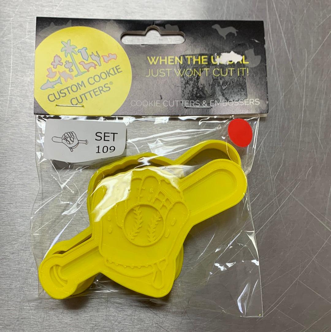 CCC Cutter & Embosser Set Mitt, Ball, Bat - Image 2