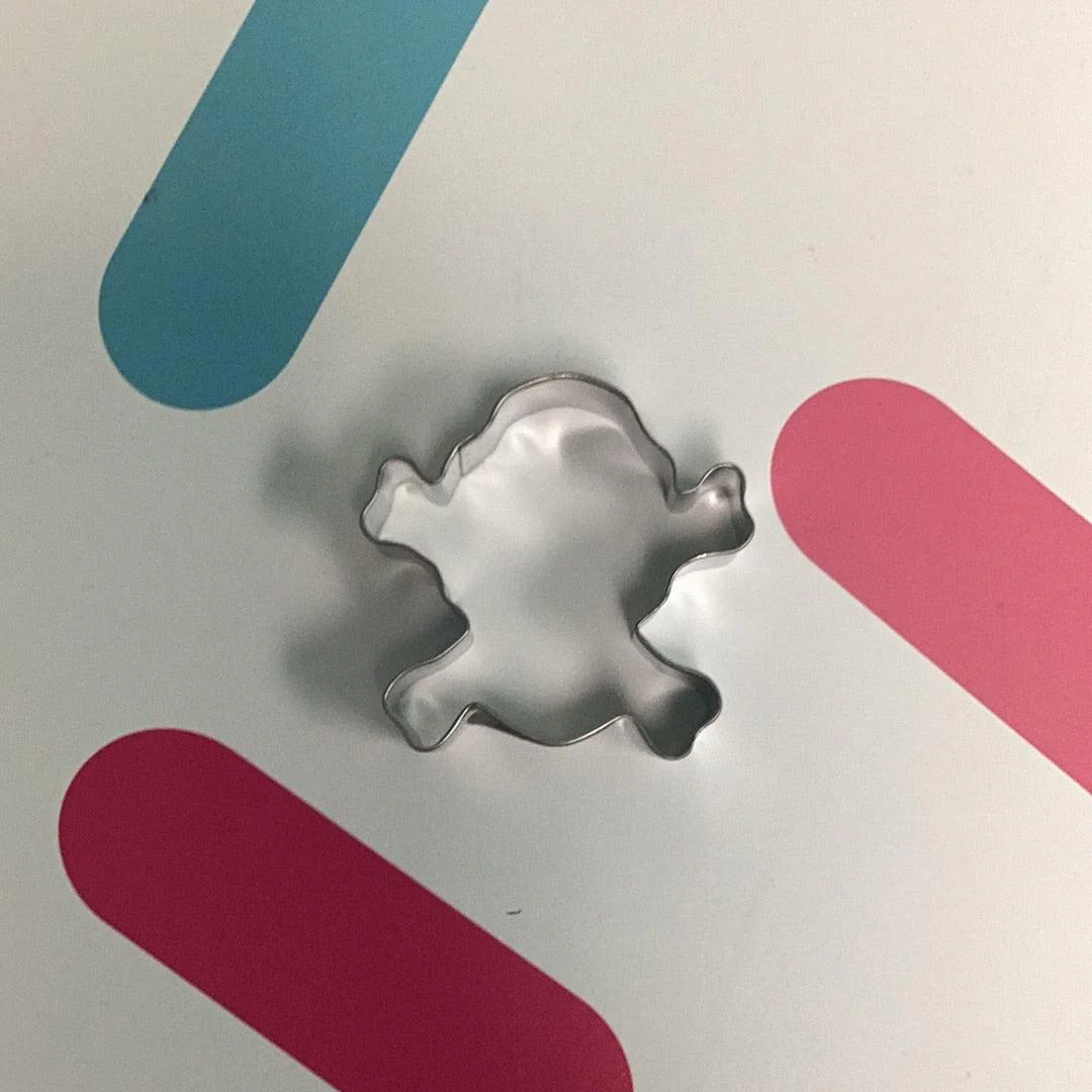 Cookie Cutter Skull Bones 3.5” - Image 2