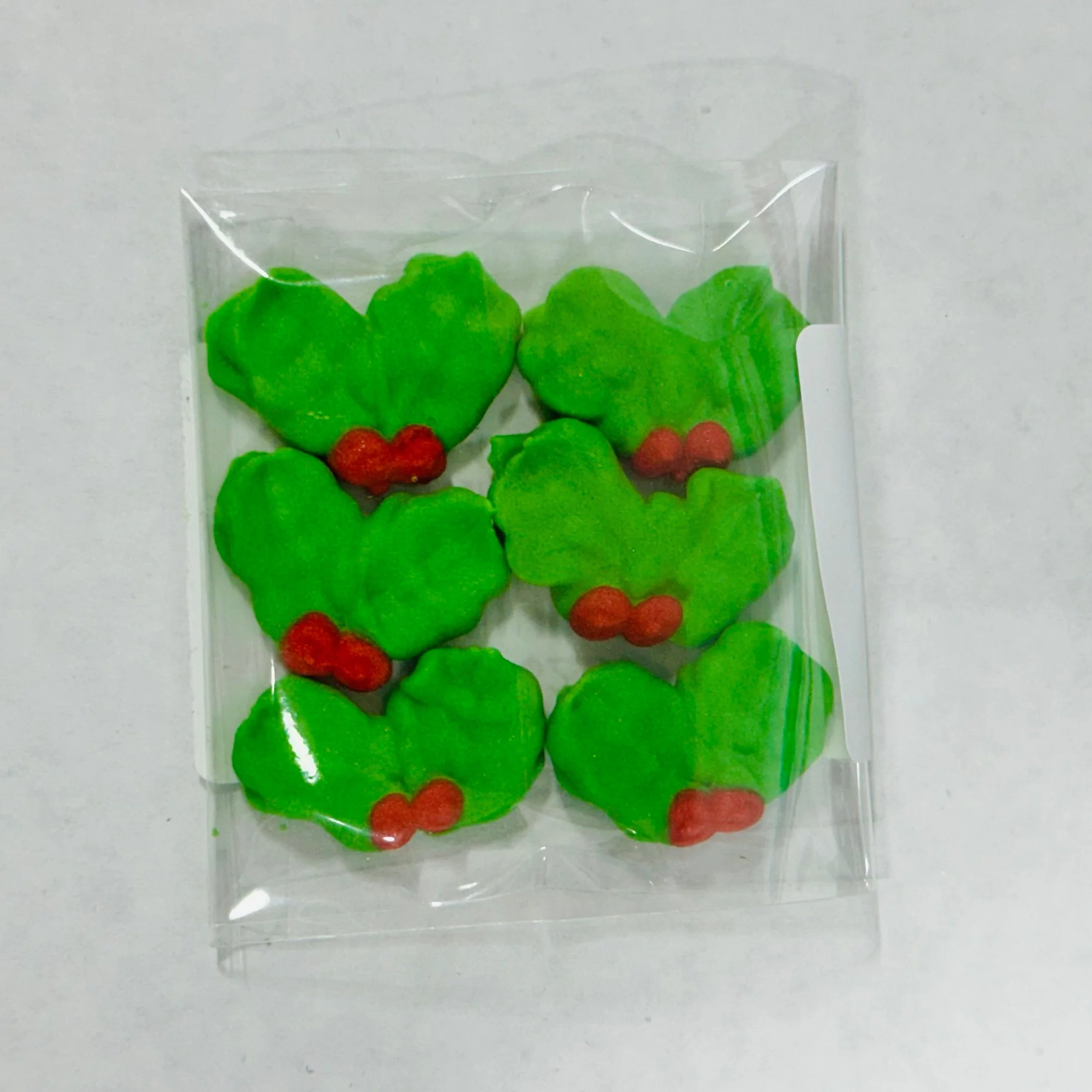 Royal Icing Tiny Double Holly Leaf W/ Berries 6pcs - Image 2