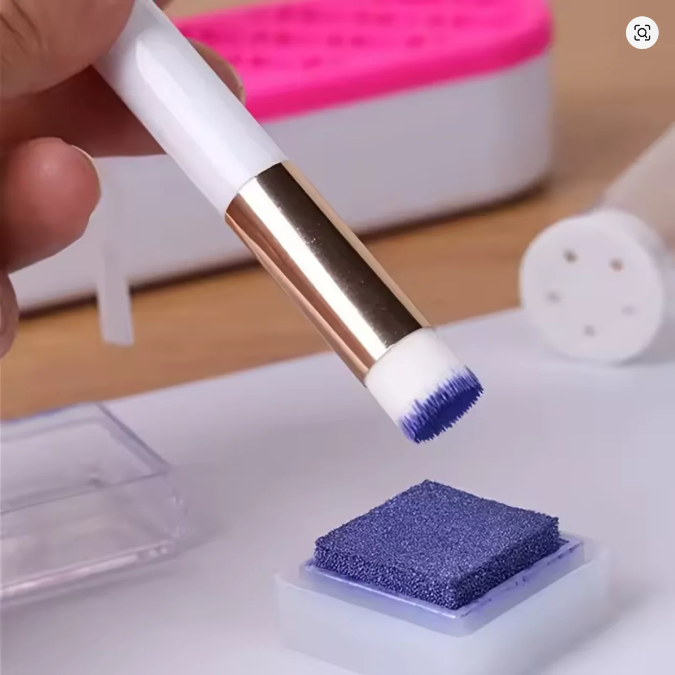 Small Luster Brush
